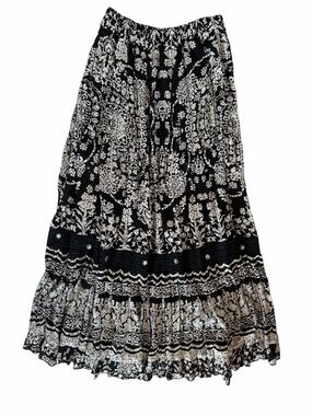 Black white print maxi boho skirt